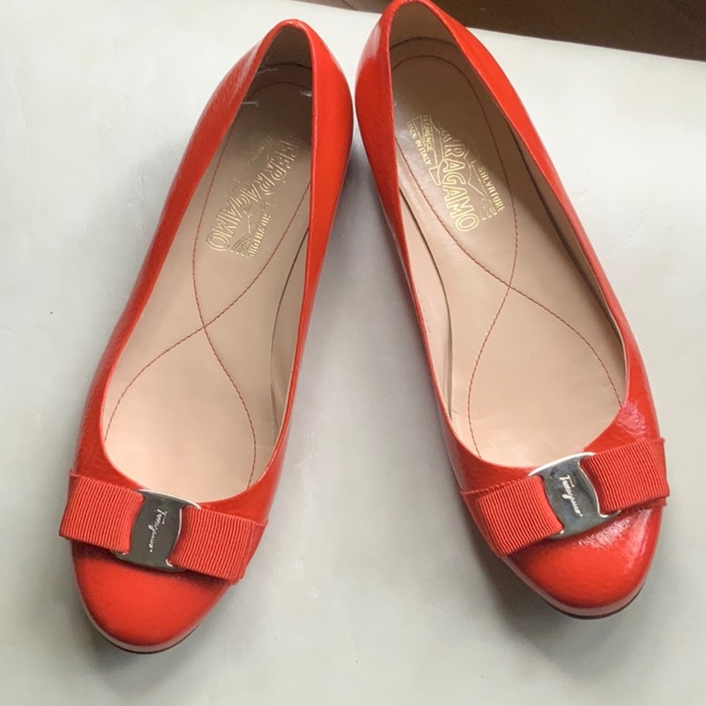 FERRAGAMO BALLET FLATS